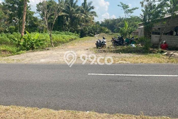 Lahan Strategis di Turi Dijual dengan Luas 911m2 Lahan Strategis di Turi Dijual dengan Luas 911m2