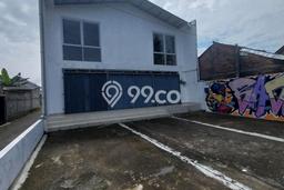 Ruko disewakan di Kasihan Bantul dengan luas bangunan 260m2 Ruko disewakan di Kasihan Bantul dengan luas bangunan 260m2