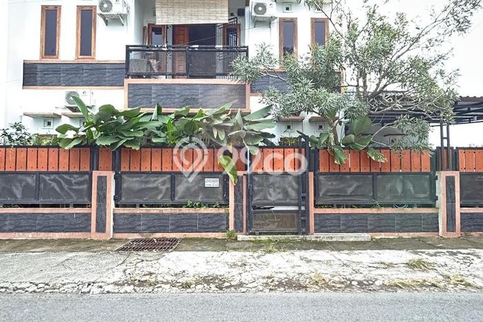 Jual Rumah Strategis Bagus Punya 4 KT di Depok Sleman SHM Jual Rumah Strategis Bagus Punya 4 KT di Depok Sleman SHM