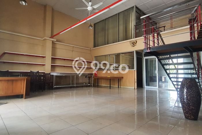 Unit Ruko Disewa Lokasi Ngaglik, Sleman Spesifikasi Luas Bangunan 230m2 Unit Ruko Disewa Lokasi Ngaglik, Sleman Spesifikasi Luas Bangunan 230m2