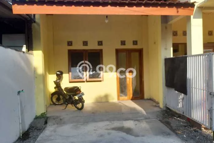 PREMIUM CHOICE! Rumah kawasan Kasihan, 1 KM, Lingkungan Strategis, Luas 180m² LB 120m² PREMIUM CHOICE! Rumah kawasan Kasihan, 1 KM, Lingkungan Strategis, Luas 180m² LB 120m²