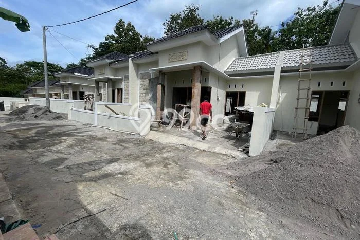 Rumah Budget Favorit Siap Huni di Moyudan LT 102m2 Rumah Budget Favorit Siap Huni di Moyudan LT 102m2