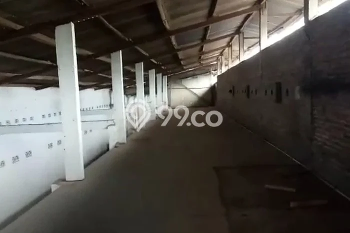 Unit Gudang Paling Strategis di Kotagede Yogyakarta dengan LB 1500m2 Unit Gudang Paling Strategis di Kotagede Yogyakarta dengan LB 1500m2