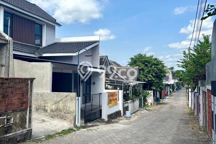 Rumah Modern Cantik 3 KT Bisa Langsung Pindah di Berbah Rumah Modern Cantik 3 KT Bisa Langsung Pindah di Berbah