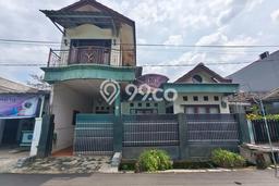 Rumah Modern Cantik 5 KT Bisa Langsung Pindah di Bekasi Timur Rumah Modern Cantik 5 KT Bisa Langsung Pindah di Bekasi Timur