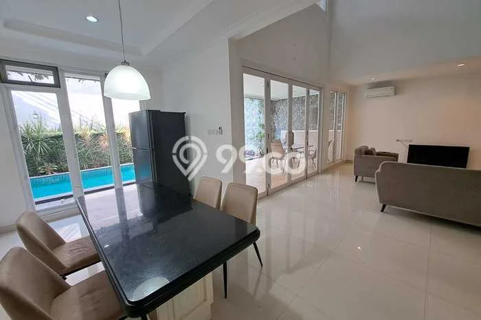Ready to Use! Premium House LT 300m2 Desain Elegan di Lippo Karawaci Ready to Use! Premium House LT 300m2 Desain Elegan di Lippo Karawaci