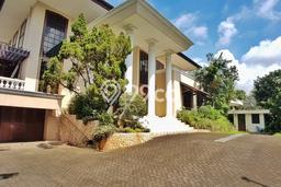 Ready to Use! Premium House LT 1400m2 Desain Elegan di Pondok Indah Ready to Use! Premium House LT 1400m2 Desain Elegan di Pondok Indah