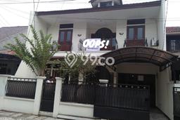 Lokasi terbaik! Rumah siap pakai disewakan di Cilandak LB 200m2 Lokasi terbaik! Rumah siap pakai disewakan di Cilandak LB 200m2