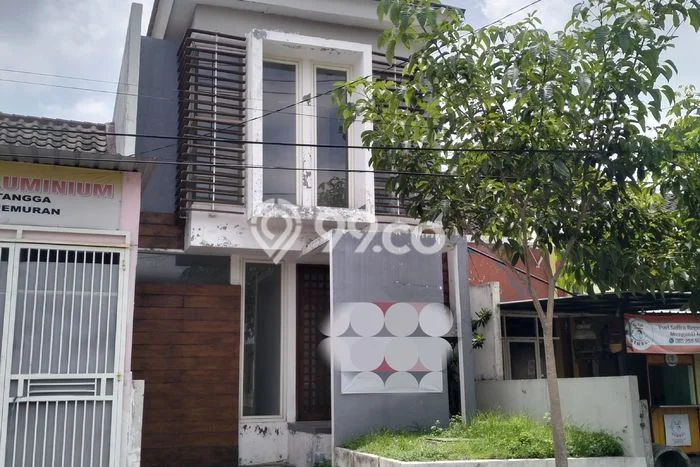 JUAL CEPAT! Rumah Siap Huni Lokasi Premium Menganti, LT 90m2m² Bangunan 150m2m² JUAL CEPAT! Rumah Siap Huni Lokasi Premium Menganti, LT 90m2m² Bangunan 150m2m²