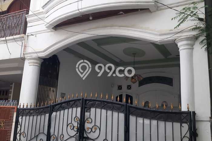 Rumah Modern 4 KT di Pondok Kelapa Jakarta Timur Rumah Modern 4 KT di Pondok Kelapa Jakarta Timur