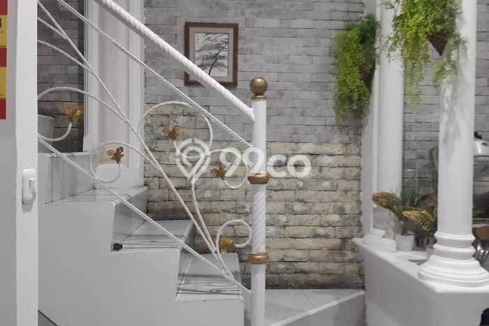 Rumah Modern 4 KT di Pondok Kelapa Jakarta Timur Rumah Modern 4 KT di Pondok Kelapa Jakarta Timur