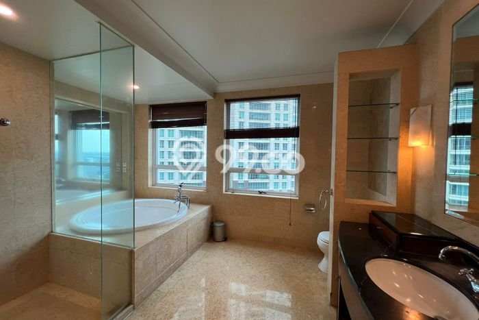 Apartemen Sewa 3 Kamar Hemat Siap Huni di Jakarta Selatan, Luas 303m2 Apartemen Sewa 3 Kamar Hemat Siap Huni di Jakarta Selatan, Luas 303m2