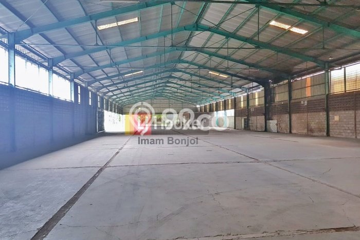 Gudang Disewakan di Kawasan Ramai Semarang Barat, Semarang Gudang Disewakan di Kawasan Ramai Semarang Barat, Semarang