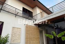 SPECIAL PRICE! Rumah di Batubulan, 3 KT, Dekat Fasilitas Umum, Luas 200m² LB 230m² SPECIAL PRICE! Rumah di Batubulan, 3 KT, Dekat Fasilitas Umum, Luas 200m² LB 230m²