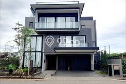 Ready to Use! Premium House LT 300m2 Desain Elegan di BSD Ready to Use! Premium House LT 300m2 Desain Elegan di BSD