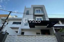 For Sale! Luxury House LT 255m2 Desain Elegan di Bandengan For Sale! Luxury House LT 255m2 Desain Elegan di Bandengan