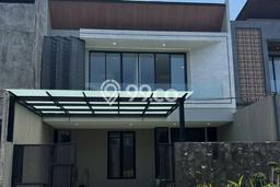 Rumah Mewah LB 309m2 Siap Pakai Desain Elegan di Semolowaru, Surabaya Rumah Mewah LB 309m2 Siap Pakai Desain Elegan di Semolowaru, Surabaya