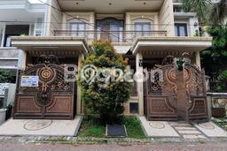 Ready to Use! Luxury House LT 225m2 Desain Elegan di Galaxy Ready to Use! Luxury House LT 225m2 Desain Elegan di Galaxy