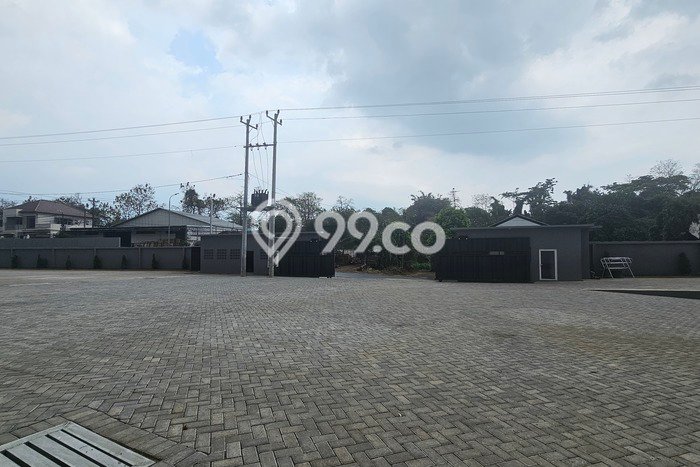 LOKASI SUPER STRATEGIS! Gudang Kawasan Jepara, Luas 9800m², Kawasan Komersial LOKASI SUPER STRATEGIS! Gudang Kawasan Jepara, Luas 9800m², Kawasan Komersial