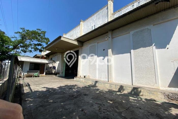 LOKASI BISNIS! Gudang Disewakan Kawasan Krapyak, Luas 1008m², Jalan Utama LOKASI BISNIS! Gudang Disewakan Kawasan Krapyak, Luas 1008m², Jalan Utama