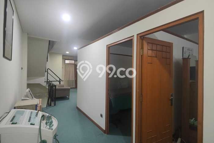 Ruko Dijual di Semarang LT 99m2 & LB 252m2 Lokasi Terbaik! Ruko Dijual di Semarang LT 99m2 & LB 252m2 Lokasi Terbaik!