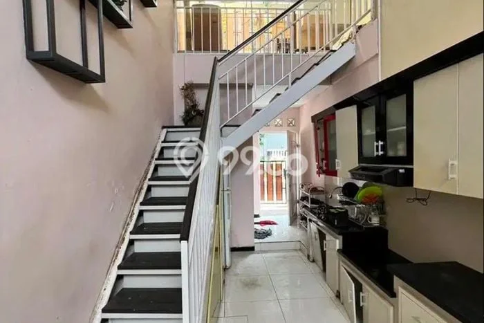 Rumah Modern Minimalis 5 KT Siap Huni di Banyumanik Rumah Modern Minimalis 5 KT Siap Huni di Banyumanik