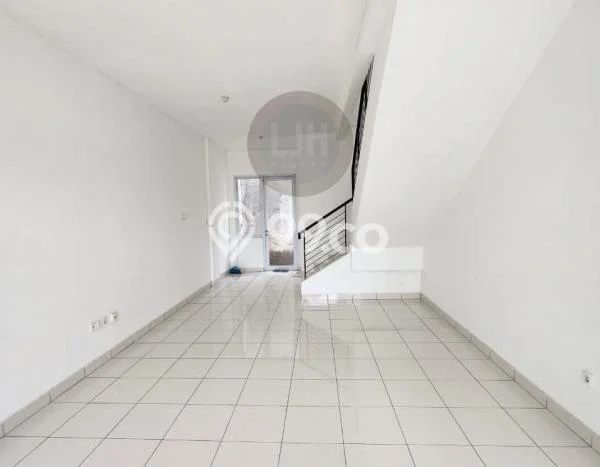 Disewakan Ruko di Kawasan Ramai Cibubur Luas 92m2 Disewakan Ruko di Kawasan Ramai Cibubur Luas 92m2