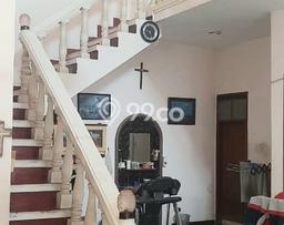 Rumah Modern 4 KT LT 169m2 di Taman Kopo Indah Rumah Modern 4 KT LT 169m2 di Taman Kopo Indah