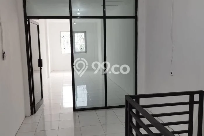 AREA KOMERSIAL! Ruko For Rent Kawasan Cijerah, Luas 96m², Area Strategis, Siap Usaha AREA KOMERSIAL! Ruko For Rent Kawasan Cijerah, Luas 96m², Area Strategis, Siap Usaha
