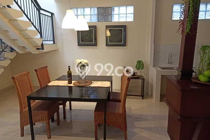 Rumah sewa siap huni 4 KT di Burangrang, Bandung Rumah sewa siap huni 4 KT di Burangrang, Bandung