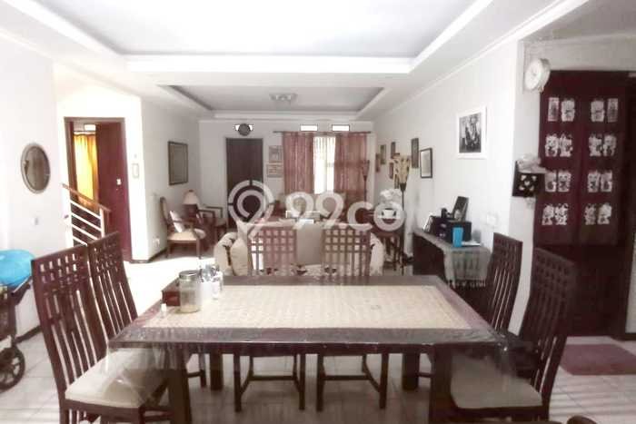 Rumah Elit Modern Tanpa Renovasi di Kota Baru Parahyangan Bandung Rumah Elit Modern Tanpa Renovasi di Kota Baru Parahyangan Bandung