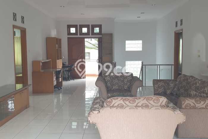 Rumah sewa siap pakai 5 Kamar Tidur di Pasteur, Bandung Rumah sewa siap pakai 5 Kamar Tidur di Pasteur, Bandung