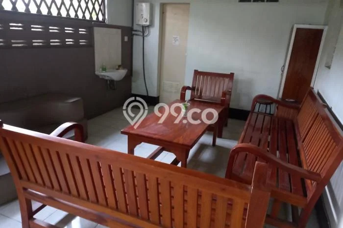 Rumah Modern 5 Kamar LT 240m2 di Taman Kopo Indah Rumah Modern 5 Kamar LT 240m2 di Taman Kopo Indah