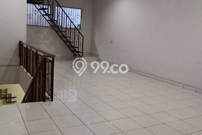 LOKASI PREMIUM! Ruko Kawasan Usaha Kawasan Taman Kopo Indah, Luas 300m², Siap Operasional LOKASI PREMIUM! Ruko Kawasan Usaha Kawasan Taman Kopo Indah, Luas 300m², Siap Operasional