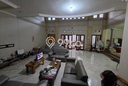 For Sale! Luxury House LT 322m2 Desain Elegan di Mekar Wangi For Sale! Luxury House LT 322m2 Desain Elegan di Mekar Wangi