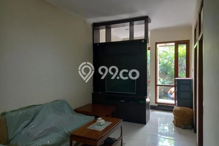Rumah Modern 5 Kamar LT 240m2 di Taman Kopo Indah Rumah Modern 5 Kamar LT 240m2 di Taman Kopo Indah