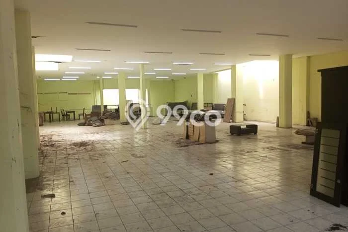 PRIME LOCATION! Ruko di Sudirman, Luas 700m², Area Berkembang, Siap Untuk Digunakan PRIME LOCATION! Ruko di Sudirman, Luas 700m², Area Berkembang, Siap Untuk Digunakan