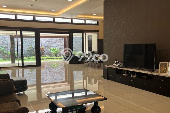 Jual Rumah Mewah Megah Dengan View Eksklusif di Soekarno Hatta, Bandung Jual Rumah Mewah Megah Dengan View Eksklusif di Soekarno Hatta, Bandung