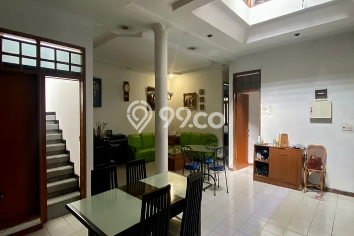 Rumah Mewah LB 422m2 Siap Pakai Desain Elegan di BKR, Bandung Rumah Mewah LB 422m2 Siap Pakai Desain Elegan di BKR, Bandung