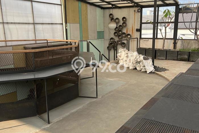 Unit Komersial Dijual di Pasir Kaliki Bandung Luas Tanah 1350m2, Luas Bangunan 1000m2 Unit Komersial Dijual di Pasir Kaliki Bandung Luas Tanah 1350m2, Luas Bangunan 1000m2