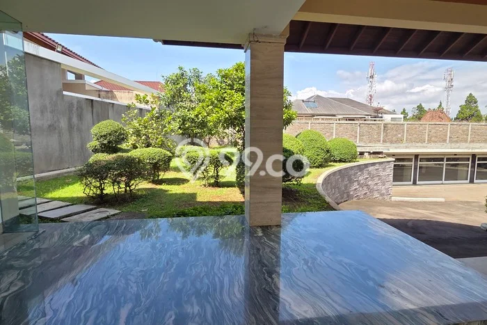Rumah Elit Modern Tanpa Renovasi di Sayap Dago Bandung Rumah Elit Modern Tanpa Renovasi di Sayap Dago Bandung