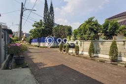 Ready to Use! Premium House LT 415m2 Desain Modern di Lebak Bulus Ready to Use! Premium House LT 415m2 Desain Modern di Lebak Bulus