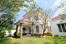 LOKASI STRATEGIS! Rumah kawasan Cipete, Dekat Stasiun, 4 KM, Luas 910m² Bangunan 800m² LOKASI STRATEGIS! Rumah kawasan Cipete, Dekat Stasiun, 4 KM, Luas 910m² Bangunan 800m²