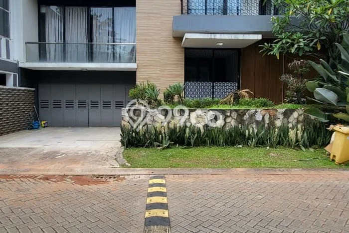 Rumah sewa siap pakai 4 KT di Bintaro, Tangerang Selatan Rumah sewa siap pakai 4 KT di Bintaro, Tangerang Selatan