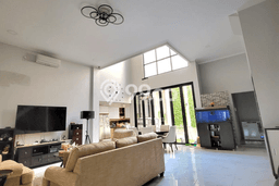 Rumah Elit LB 385m2 Siap Huni Desain Elegan di Bintaro, Tangerang Selatan Rumah Elit LB 385m2 Siap Huni Desain Elegan di Bintaro, Tangerang Selatan