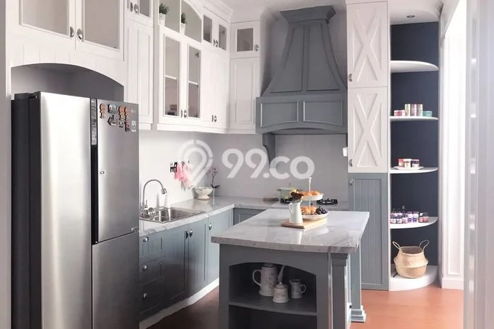 Hunian Eksklusif 4 KT / 3 KM untuk Disewa di Bintaro, Tangerang Selatan Hunian Eksklusif 4 KT / 3 KM untuk Disewa di Bintaro, Tangerang Selatan