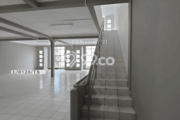 Ruko Dijual di Prime Area Bandung Luas 300m2 Ruko Dijual di Prime Area Bandung Luas 300m2