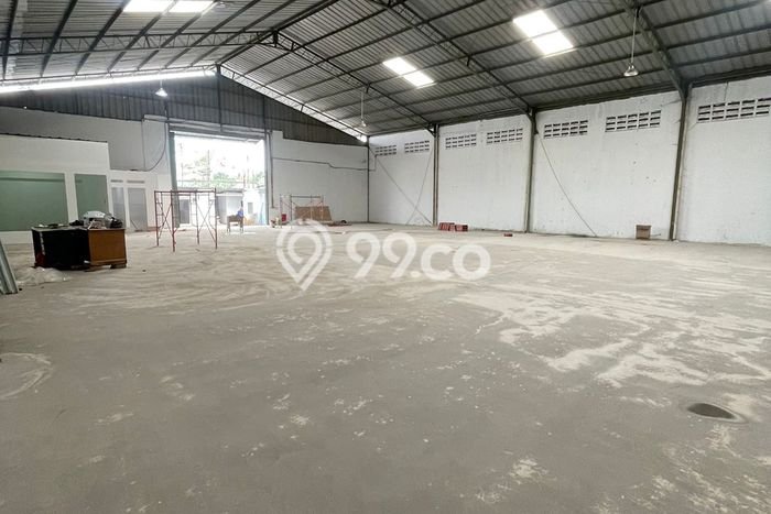 Gudang bagus disewakan di Cipondoh Tangerang dengan LB 500m2 harga sewa terbaik Gudang bagus disewakan di Cipondoh Tangerang dengan LB 500m2 harga sewa terbaik