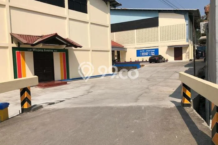 Unit Komersial Dijual di Bandung LT 4227m2 & LB 1000m2 Unit Komersial Dijual di Bandung LT 4227m2 & LB 1000m2