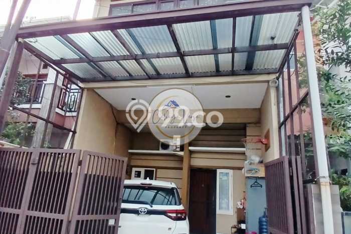 JUAL CEPAT! Rumah Ready Stock Area Strategis Astanaanyar, Luas 97m² Bangunan 145m² JUAL CEPAT! Rumah Ready Stock Area Strategis Astanaanyar, Luas 97m² Bangunan 145m²